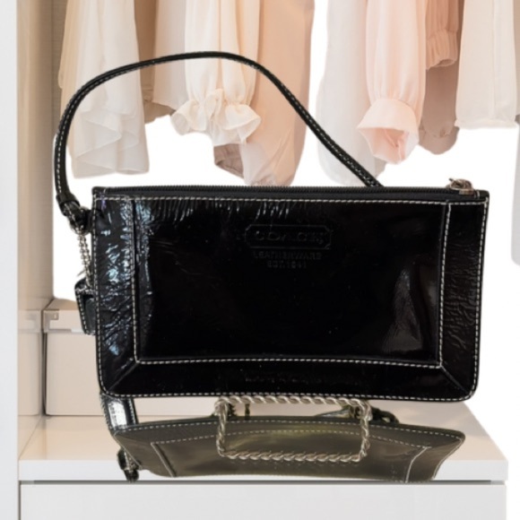 Coach Black Patent Leather Wristlet, Vintage - Picture 1 of 9